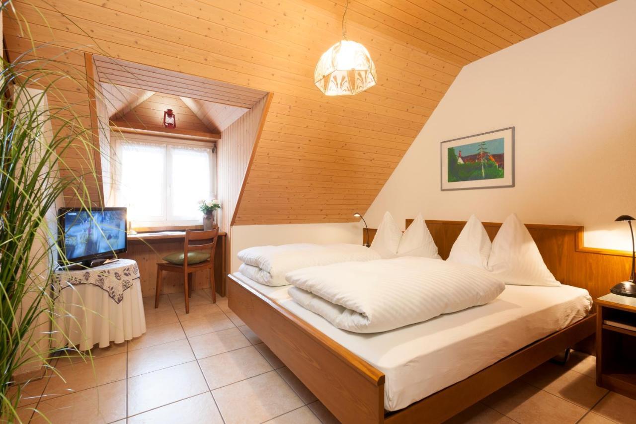 Hotel Landgasthof Hirschen Ramsen Room photo